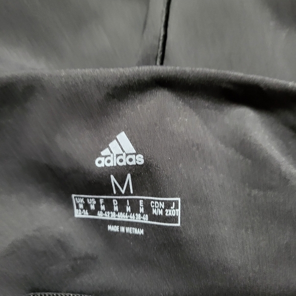 Adidas Capris Leggings, size junior medium (24) - Picture 5 of 5